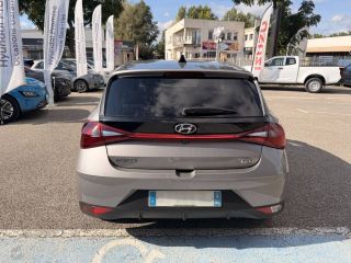 84120 : Hyundai PERTUIS - SA PEDINIELLI - HYUNDAI i20 Initia - i20 III - Gris - Boîte manuelle - Essence sans plomb