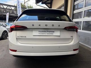 78310 : Hyundai Coignières - Socohy | Groupe Rabot - SKODA Octavia Combi - Octavia Combi - Blanc Cristal spéciale - Traction - Hybride rechargeable : Essence/Electrique