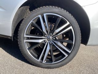 84120 : Hyundai PERTUIS - SA PEDINIELLI - VOLVO XC60 R-Design - XC60 II - GRISE - Boîte automatique - Essence / Courant électrique