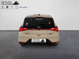 13300 : Hyundai Salon de Provence - Cap Milanesio - HYUNDAI i20 Intuitive - i20 III - Blanc - Automate sequentiel - Essence sans plomb