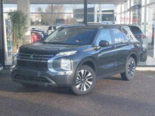 57685 : Hyundai Metz - Theobald Automobiles - MITSUBISHI Outlander - Outlander - Graphite Grey Métallisée - Transmission intégrale - Hybride rechargeable : Essence/Electrique