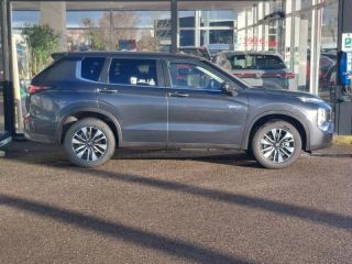 57685 : Hyundai Metz - Theobald Automobiles - MITSUBISHI Outlander - Outlander - Graphite Grey Métallisée - Transmission intégrale - Hybride rechargeable : Essence/Electrique