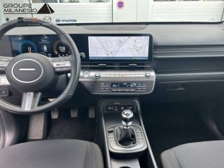 13300 : Hyundai Salon de Provence - Cap Milanesio - HYUNDAI KONA Intuitive - KONA (02/2023) - ATLAS WHITE - Boîte manuelle - Essence sans plomb