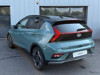 57685 : Hyundai Metz - Theobald Automobiles - HYUNDAI Bayon - Bayon - Mangrove Green Métal/Toit+rétros Black - Traction - Essence