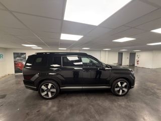 60880 : Hyundai Compiègne - Groupe PROTEA - HYUNDAI SANTA FE Creative - SANTA FE V - Noir - Boîte automatique - Essence / Courant électrique