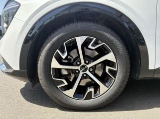 14400 : Hyundai Bayeux - Trajectoire Automobiles - KIA Sportage - Sportage - Blanc Sensation nacré - Traction - Essence/Micro-Hybride
