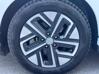 14100 : Hyundai Lisieux - Trajectoire Automobiles - HYUNDAI Kona - Kona - Atlas White Métal - Traction - Electrique