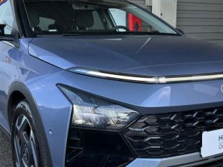 78310 : Hyundai Coignières - Socohy | Groupe Rabot - HYUNDAI Bayon - Bayon - Vibrant Blue Métal/Toit+rétros Black - Traction - Essence