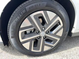 04100 : Hyundai Manosque - Pedinielli - HYUNDAI KONA ELECTRIC Intuitive - KONA ELECTRIQUE - BLANC - Automate à fonct. Continu - Courant électrique