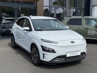 14400 : Hyundai Bayeux - Trajectoire Automobiles - HYUNDAI Kona - Kona - Chalk White Métal - Traction - Electrique