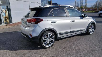 60880 : Hyundai Compiègne - Groupe PROTEA - HYUNDAI i20 ACTIVE Black Ride - i20 II - Gris - Boîte séquentielle - Essence sans plomb