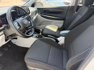 14100 : Hyundai Lisieux - Trajectoire Automobiles - HYUNDAI i20 - i20 - Polar White - Traction - Essence/Micro-Hybride