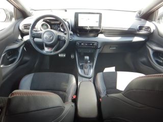 52000 : Hyundai Chaumont - Garage Michel Bazin - TOYOTA Yaris - Yaris - Blanc - Traction - Hybride : Essence/Electrique