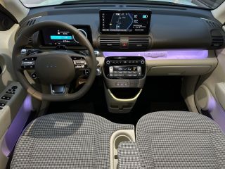 13200 : HYUNDAI Arles - Lexa Automobile - HYUNDAI INSTER Creative - INSTER - Vert - Automate à fonct. Continu - Courant électrique