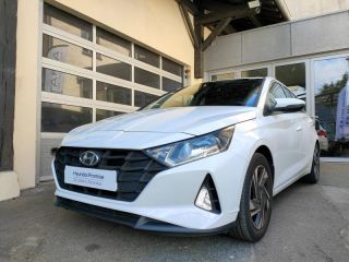 78000 : Hyundai Versailles - SOCOHY - HYUNDAI i20 - i20 - Polar White - Traction - Essence