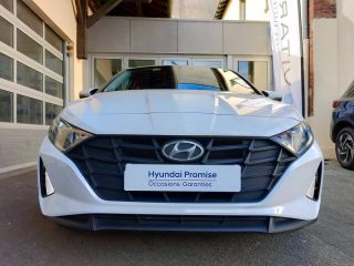 78000 : Hyundai Versailles - SOCOHY - HYUNDAI i20 - i20 - Polar White - Traction - Essence