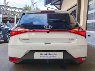 78000 : Hyundai Versailles - SOCOHY - HYUNDAI i20 - i20 - Polar White - Traction - Essence