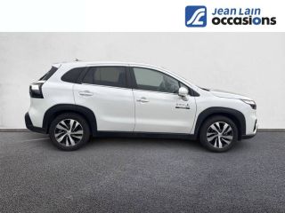 73290 : Hyundai Chambéry - Jean Lain Mobilités - SUZUKI S-CROSS Style - S-CROSS II - Blanc - Boîte automatique - Essence / Courant électrique