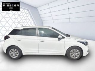 77100 : Hyundai Meaux - Protea by Riester - HYUNDAI i20 Initia - i20 II - BLANC - Boîte manuelle - Essence sans plomb