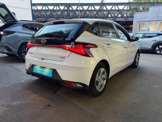 78000 : Hyundai Versailles - SOCOHY - HYUNDAI i20 - i20 - Atlas White - Traction - Essence