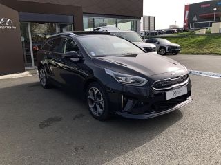 49070 : Hyundai Angers - Oceane Automobiles - KIA CEED SW HYBRIDE RECHARGEABLE Premium - CEED III - Noir - Automate sequentiel - Essence / Courant électrique