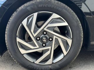 14100 : Hyundai Lisieux - Trajectoire Automobiles - HYUNDAI i20 - i20 - Aurora Grey Métal - Traction - Essence/Micro-Hybride