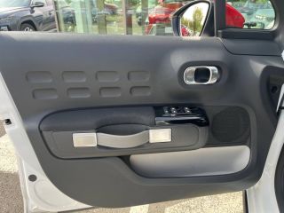 37540 : Hyundai Tours - EOS des Nations - CITROEN C3 - C3 - Blanc Banquise - Rouge Aden - Traction - Diesel