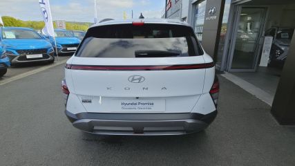 91150 : Hyundai Étampes -CAP Fournier - HYUNDAI KONA Creative - KONA II - Atlas White - Boîte manuelle - Essence sans plomb