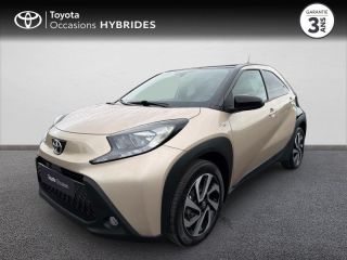 50000 : Hyundai Saint-Lô - GCA - TOYOTA Aygo X - Aygo X - Bi-Ton Beige Gingembre métal/Toit noir - Traction - Essence