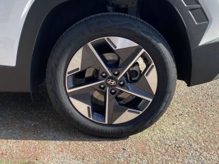 33110 : Hyundai Bordeaux Nord Le Bouscat - Sipa Automobiles - HYUNDAI TUCSON Creative - TUCSON (03/2024) - SERINITY WHITE - Boîte automatique - Essence / Courant électrique