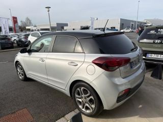 50000 : Hyundai Saint-Lô - GCA - HYUNDAI i20 - i20 - Sleek Silver Métal/Toit/rétros Black - Traction - Essence