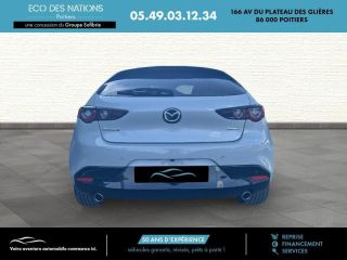 86000 : Hyundai Poitiers - Eco des Nations - MAZDA Mazda 3 - Mazda 3 - Ceramic White Métallisé - Traction - Essence/Micro-Hybride