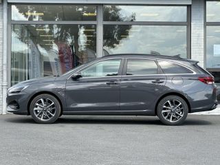 57200 : Hyundai Sarreguemines - Theobald Automobiles - HYUNDAI i30 SW - i30 SW - Ecotronic Grey métal - Traction - Essence
