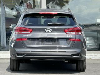 57200 : Hyundai Sarreguemines - Theobald Automobiles - HYUNDAI i30 SW - i30 SW - Ecotronic Grey métal - Traction - Essence