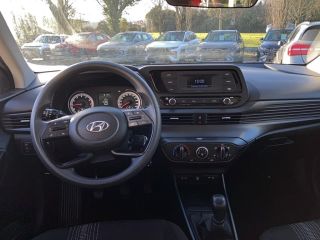 49070 : Hyundai Angers - Oceane Automobiles - HYUNDAI i20 Initia - i20 III - Blanc - Boîte manuelle - Essence sans plomb