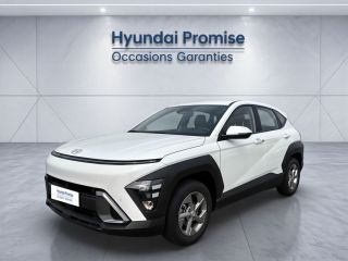 31683 : Hyundai Toulouse Sud Labège - Automobiles Delahaye - HYUNDAI KONA Intuitive - KONA II - ATLAS WHITE - Automate sequentiel - Essence / Courant électrique
