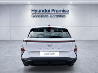 31683 : Hyundai Toulouse Sud Labège - Automobiles Delahaye - HYUNDAI KONA Intuitive - KONA II - ATLAS WHITE - Automate sequentiel - Essence / Courant électrique