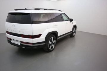 01150 : Stock constructeur - HYUNDAI SANTA FE Executive - SANTA FE V - Blanc - Boîte automatique - Essence / Courant électrique