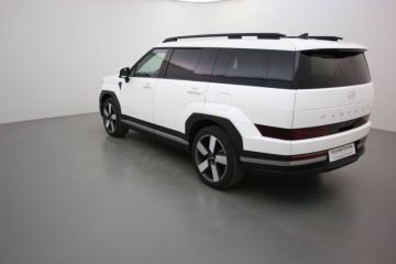 01150 : Stock constructeur - HYUNDAI SANTA FE Executive - SANTA FE V - Blanc - Boîte automatique - Essence / Courant électrique