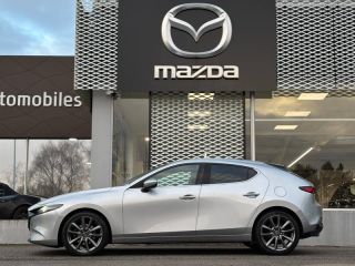 29000 : Hyundai Quimper - Iroise Automobiles - MAZDA Mazda 3 - Mazda 3 - Sonic Silver Métallisé - Traction - Essence/Micro-Hybride