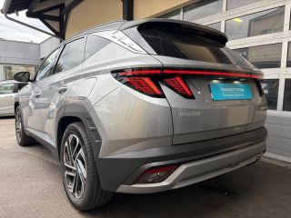 78000 : Hyundai Versailles - SOCOHY - HYUNDAI Tucson - Tucson - Shimmering Silver Métal - Traction - Hybride : Essence/Electrique