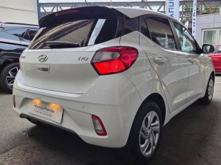 78000 : Hyundai Versailles - SOCOHY - HYUNDAI i10 - i10 - Atlas White - Traction - Essence