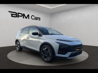 36000 : Hyundai Châteauroux - BPM Cars - HYUNDAI Bayon - Bayon - Atlas White Métal/Toit+rétros Black - Traction - Essence