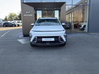 72100 : Hyundai Le Mans - GCH LE MANS - HYUNDAI Kona - Kona - Atlas White - Traction - Hybride : Essence/Electrique