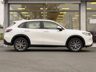 57200 : Hyundai Sarreguemines - Theobald Automobiles - HONDA ZR-V - ZR-V - Blanc Platine nacrée - Traction - Hybride : Essence/Electrique