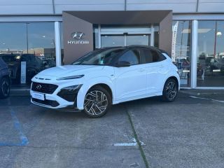 72100 : Hyundai Le Mans - GCA LE MANS - HYUNDAI Kona - Kona - Atlas White/Toit/rétros Black - Traction - Essence/Micro-Hybride