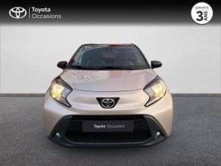 50000 : Hyundai Saint-Lô - GCA - TOYOTA Aygo X - Aygo X - Bi-Ton Beige Gingembre métal/Toit noir - Traction - Essence