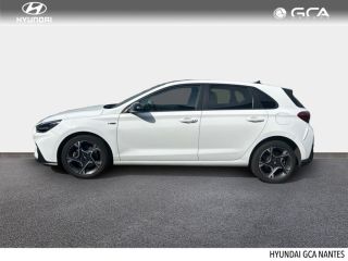 44800 : Hyundai NANTES SAINT HERBLAIN - GCH NANTES - HYUNDAI i30 - i30 - Blanc - Traction - Essence/Micro-Hybride
