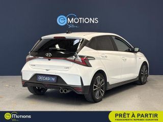 57100 : Hyundai Thionville - Théobald Automobiles - HYUNDAI i20 - i20 - Polar White Métal/Toit/rétros Black - Traction - Essence/Micro-Hybride