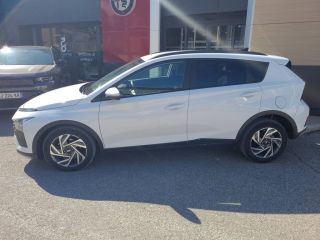 04100 : Hyundai Manosque - Pedinielli - HYUNDAI BAYON Intuitive - BAYON - Blanc - Automate sequentiel - Essence sans plomb